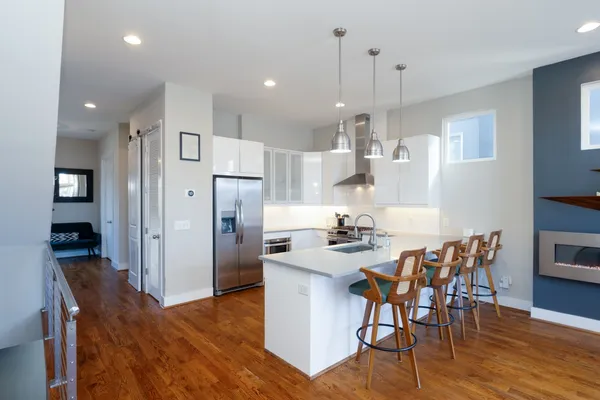 $4,000 | 422 36th Avenue North, Nashville, TN 37209