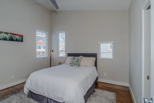 $4,000 | 422 36th Avenue North, Nashville, TN 37209