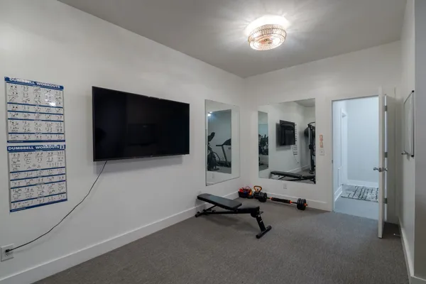 $4,000 | 422 36th Avenue North, Nashville, TN 37209