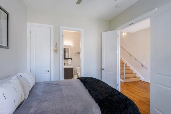 $4,000 | 422 36th Avenue North, Nashville, TN 37209