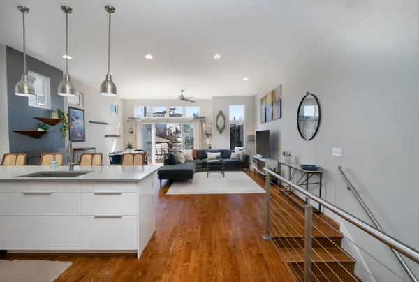 $4,000 | 422 36th Avenue North, Nashville, TN 37209