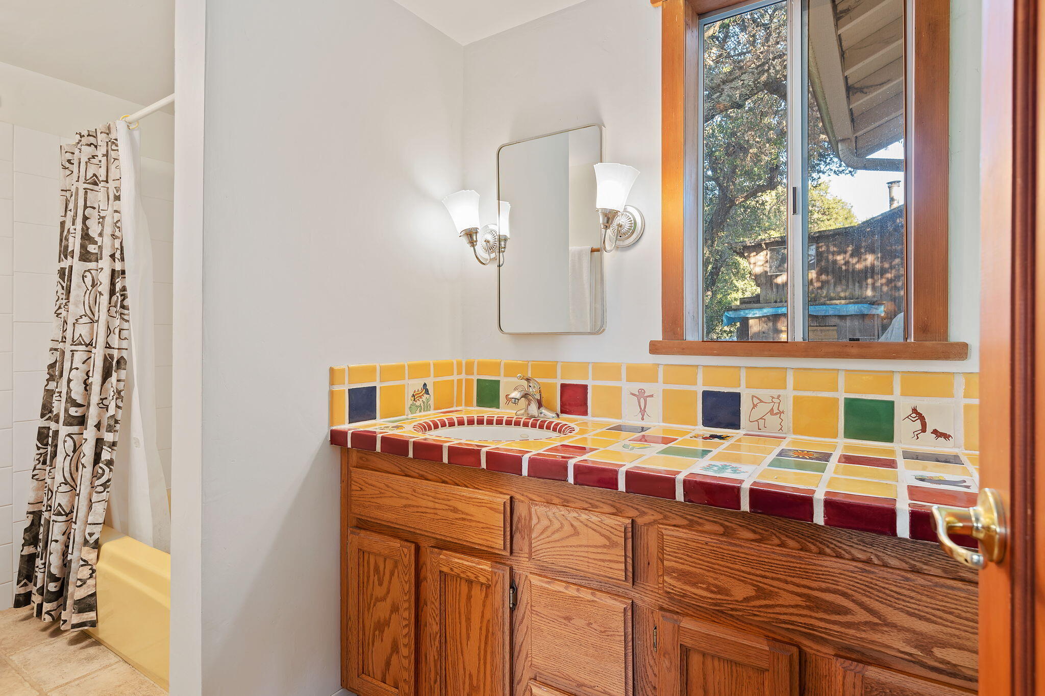 4858 Ogram Road Santa Barbara, CA 93105 - Photo 12 of 24 014-13-web-or-mls-13 - Bathroom