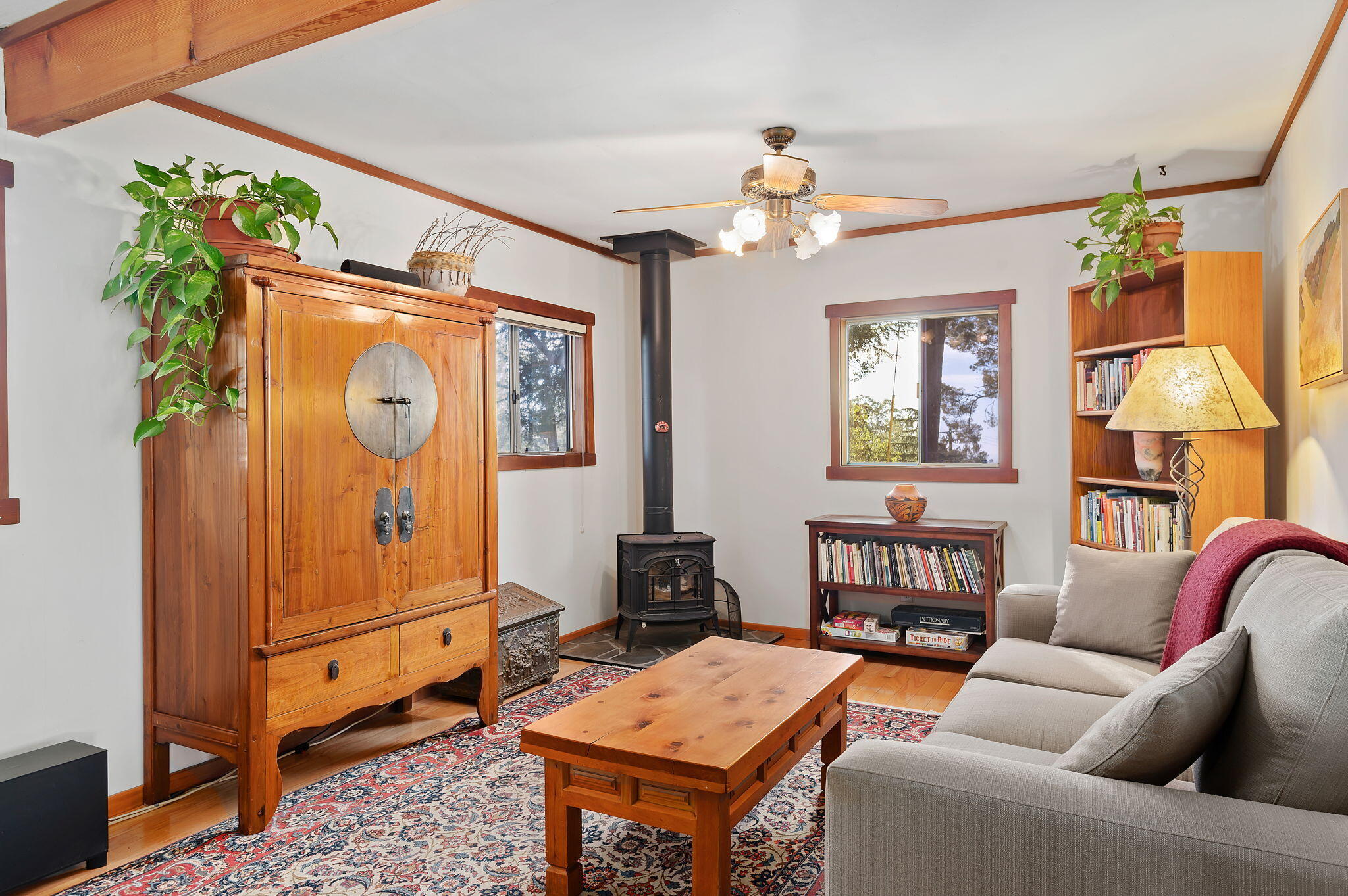 4858 Ogram Road Santa Barbara, CA 93105 - Photo 3 of 24 002-8-web-or-mls-08 - Living Room