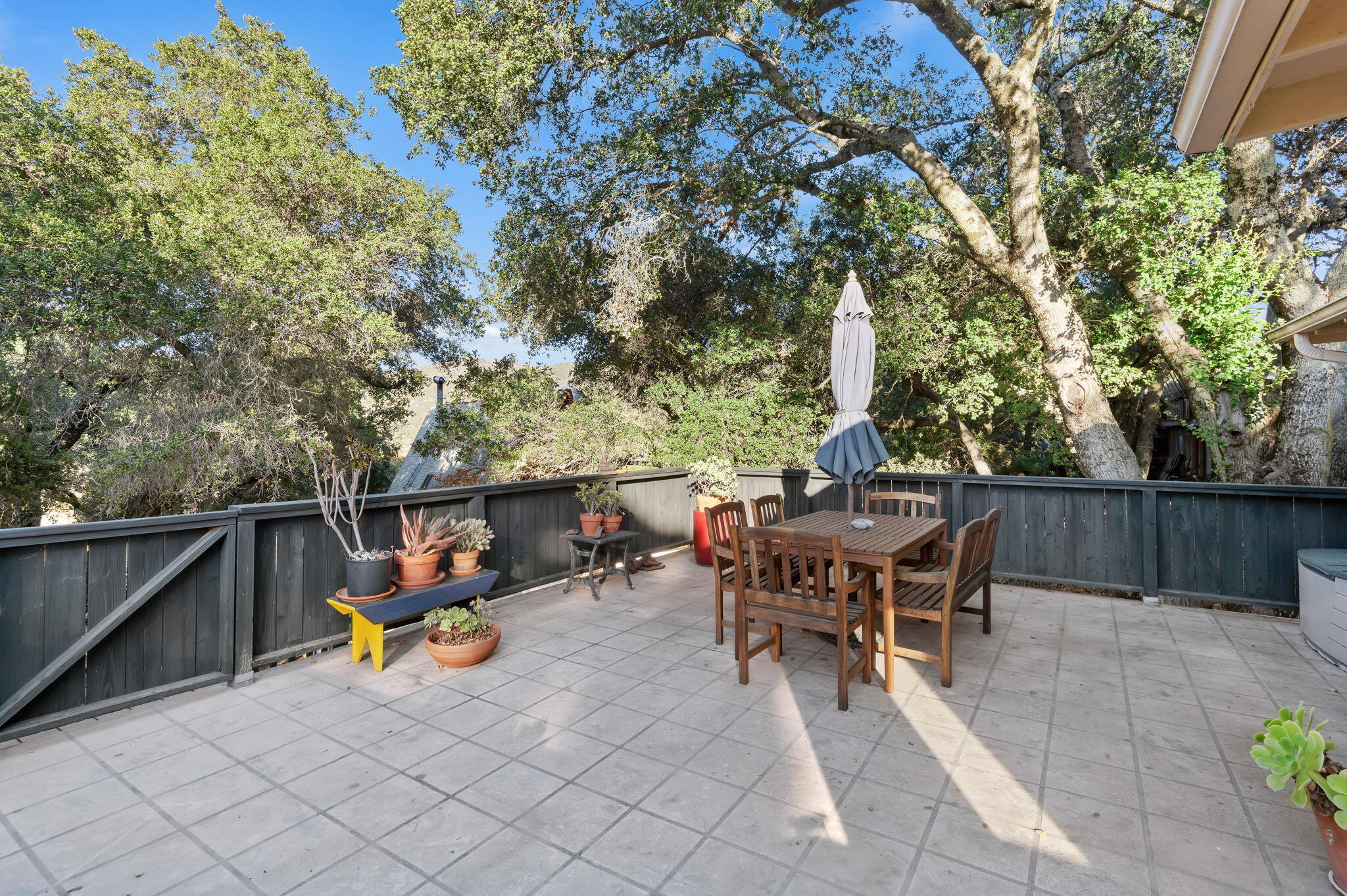4858 Ogram Road Santa Barbara, CA 93105 - Photo 9 of 24 011-15-web-or-mls-15 - Deck