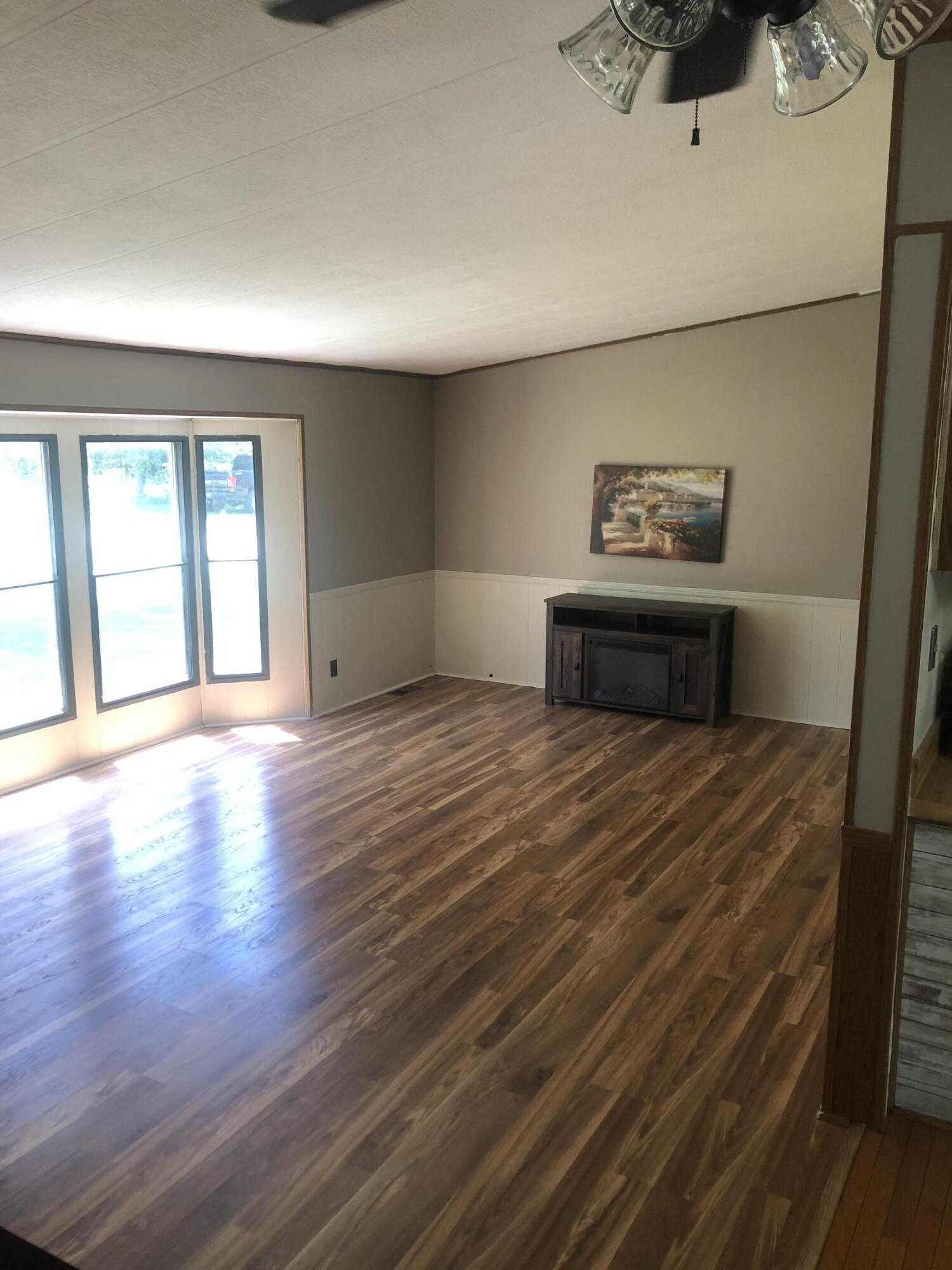 2000 Barney Road Kalamazoo, MI 49004 - Photo 4 of 14 A07E49FA-CC08-4FC0-8C93-927FAEBF27EB