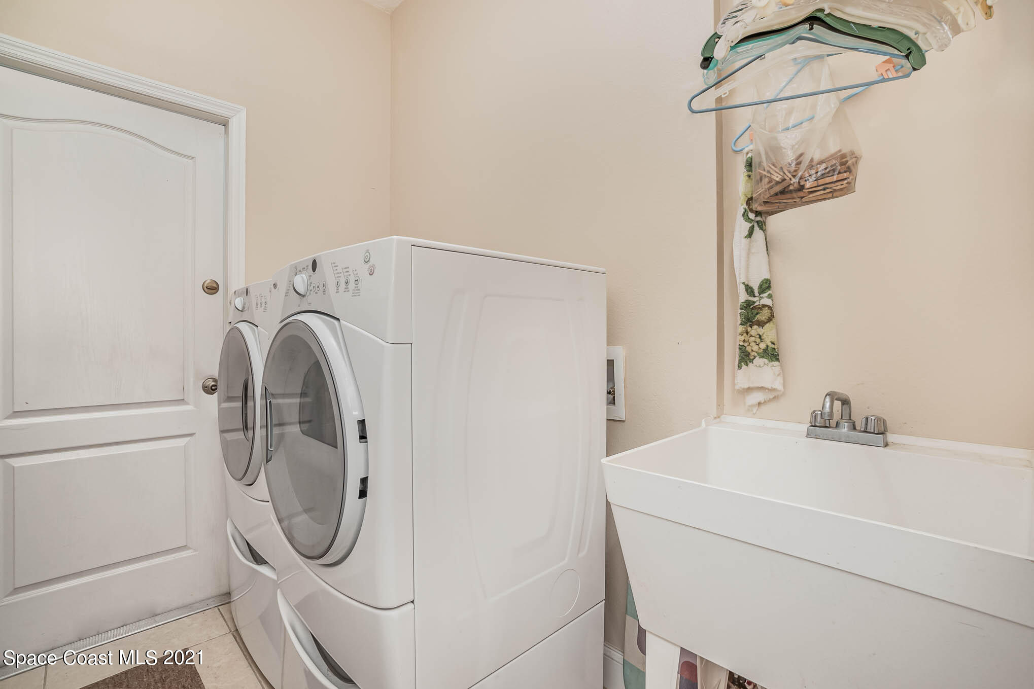 452 Freeman Road Northwest Palm Bay, FL 32907 - Photo 27 of 34 DSC00098-Edit