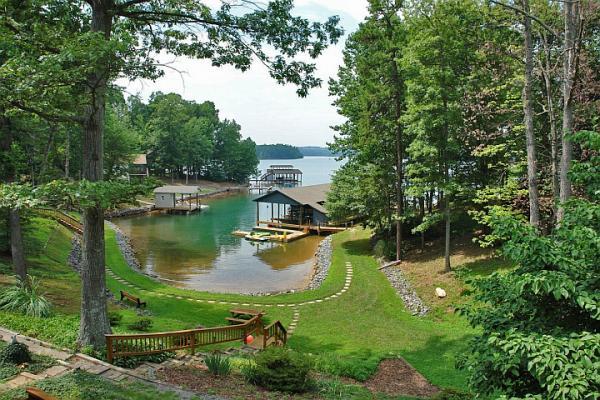 213 Saunders Point Road, Unit 1 Huddleston, VA 24104 - Photo 3 of 14 Beautiful Views