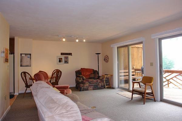 213 Saunders Point Road, Unit 1 Huddleston, VA 24104 - Photo 7 of 14 Living room