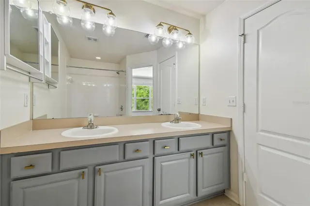 a close view of a bathtub in bathroom