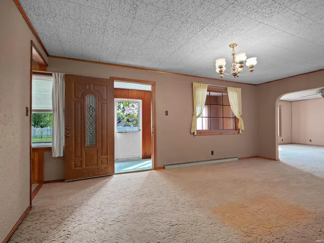 $246,900 | 910 South Ijams Street, Garrett, IN 46738