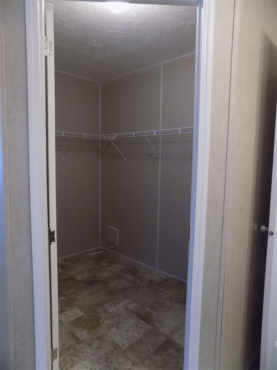 437 Ridge Road Madisonville, TN 37354 - Photo 31 of 34 Gallery Image 31