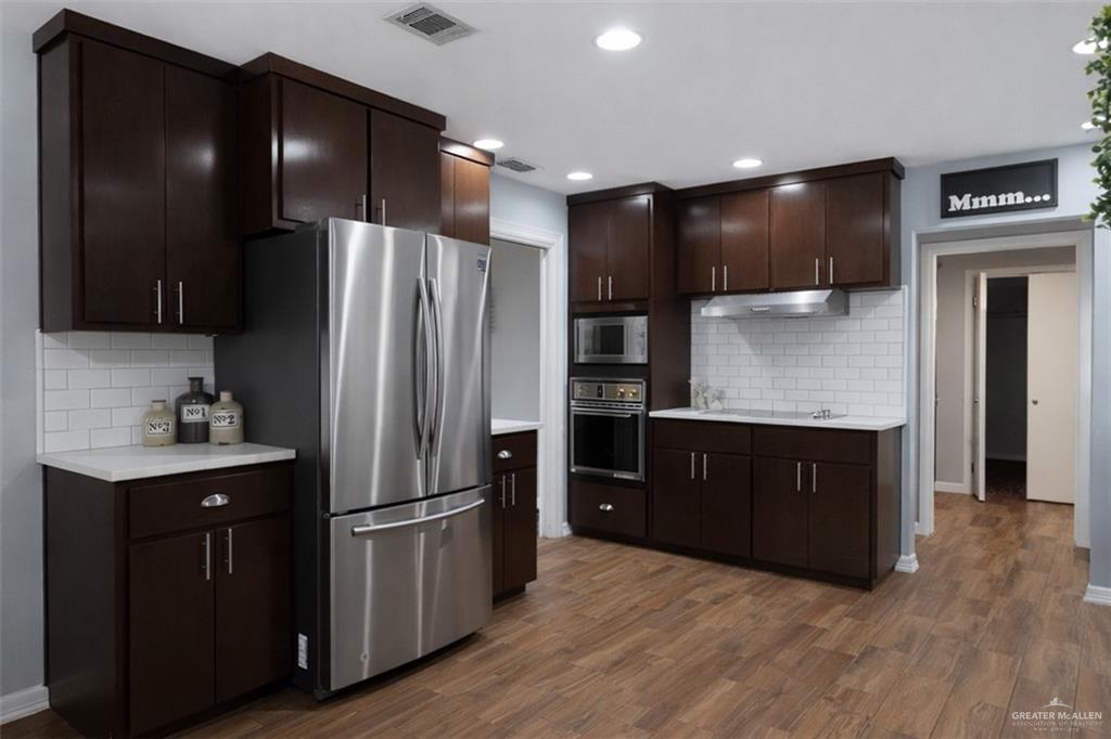 703 South Border Avenue Weslaco, TX 78596 - Photo 14 of 33