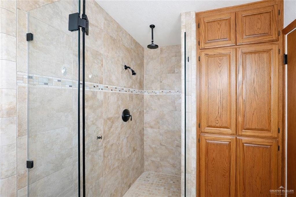 703 South Border Avenue Weslaco, TX 78596 - Photo 23 of 33