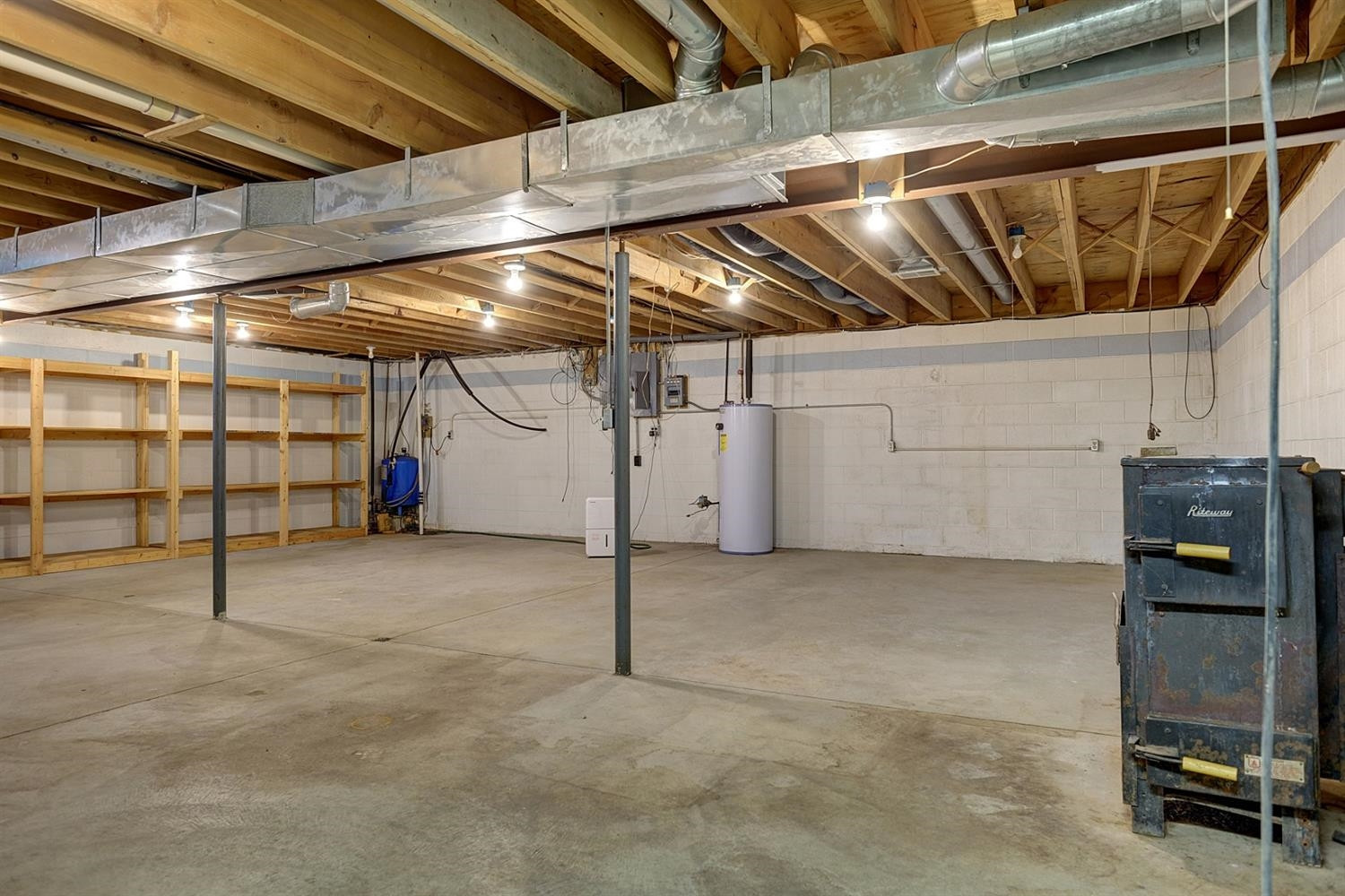 6309 Hogan Road Fenton, MI 48430 - Photo 19 of 27 Photo 19