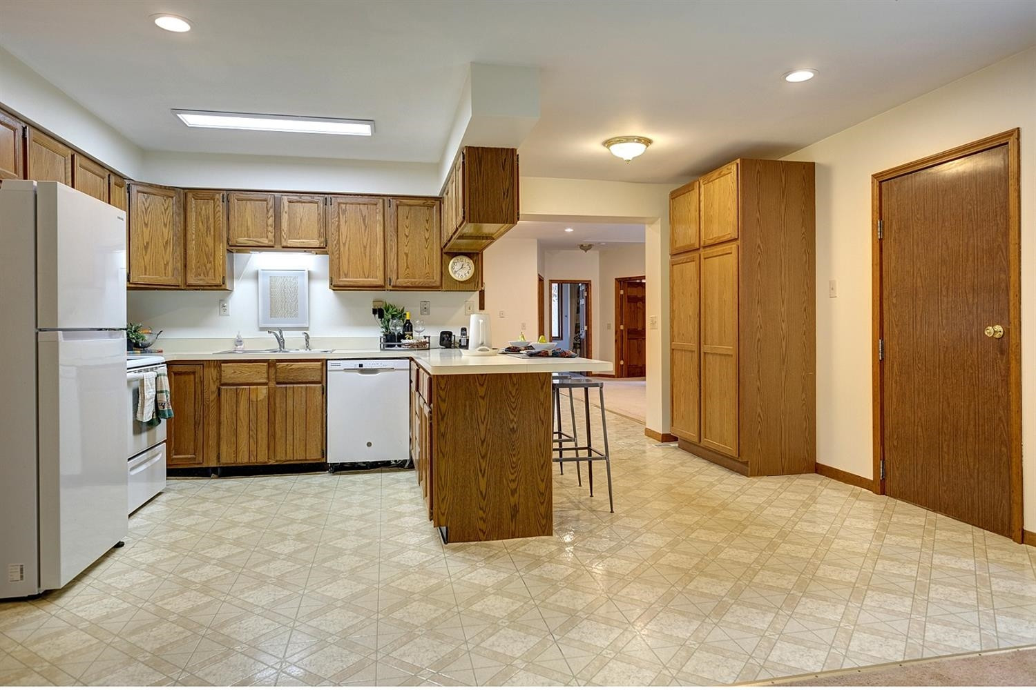6309 Hogan Road Fenton, MI 48430 - Photo 9 of 27 Photo 9