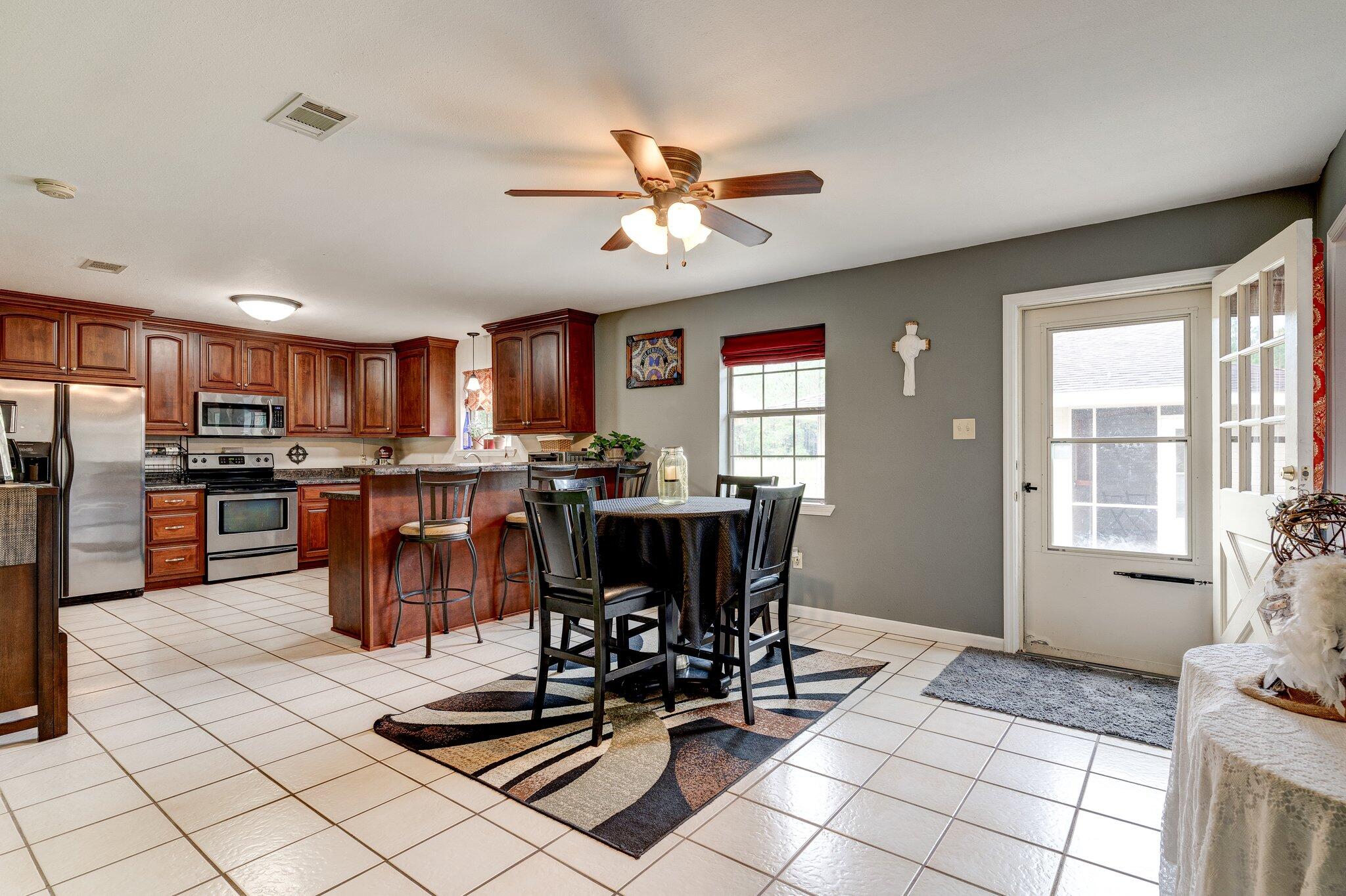9450 Lower Bay Road Bay St. Louis, MS 39520 - Photo 11 of 28 12-web-or-mls-Full-012