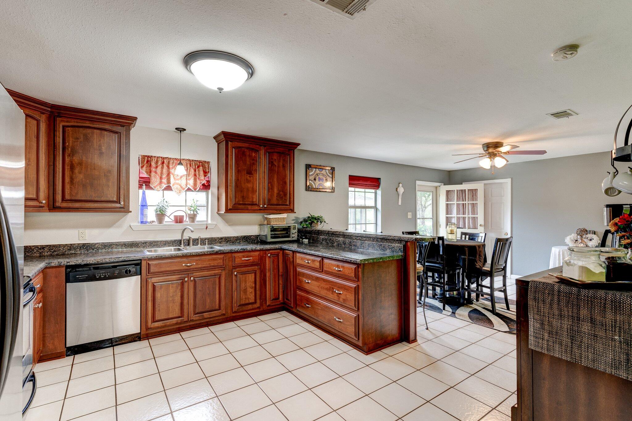 9450 Lower Bay Road Bay St. Louis, MS 39520 - Photo 14 of 28 15-web-or-mls-Full-015