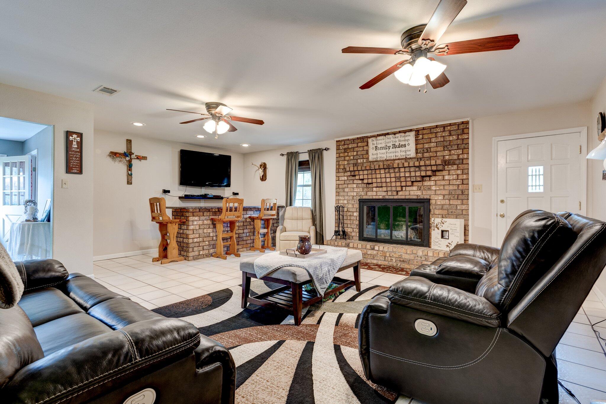 9450 Lower Bay Road Bay St. Louis, MS 39520 - Photo 10 of 28 11-web-or-mls-Full-011