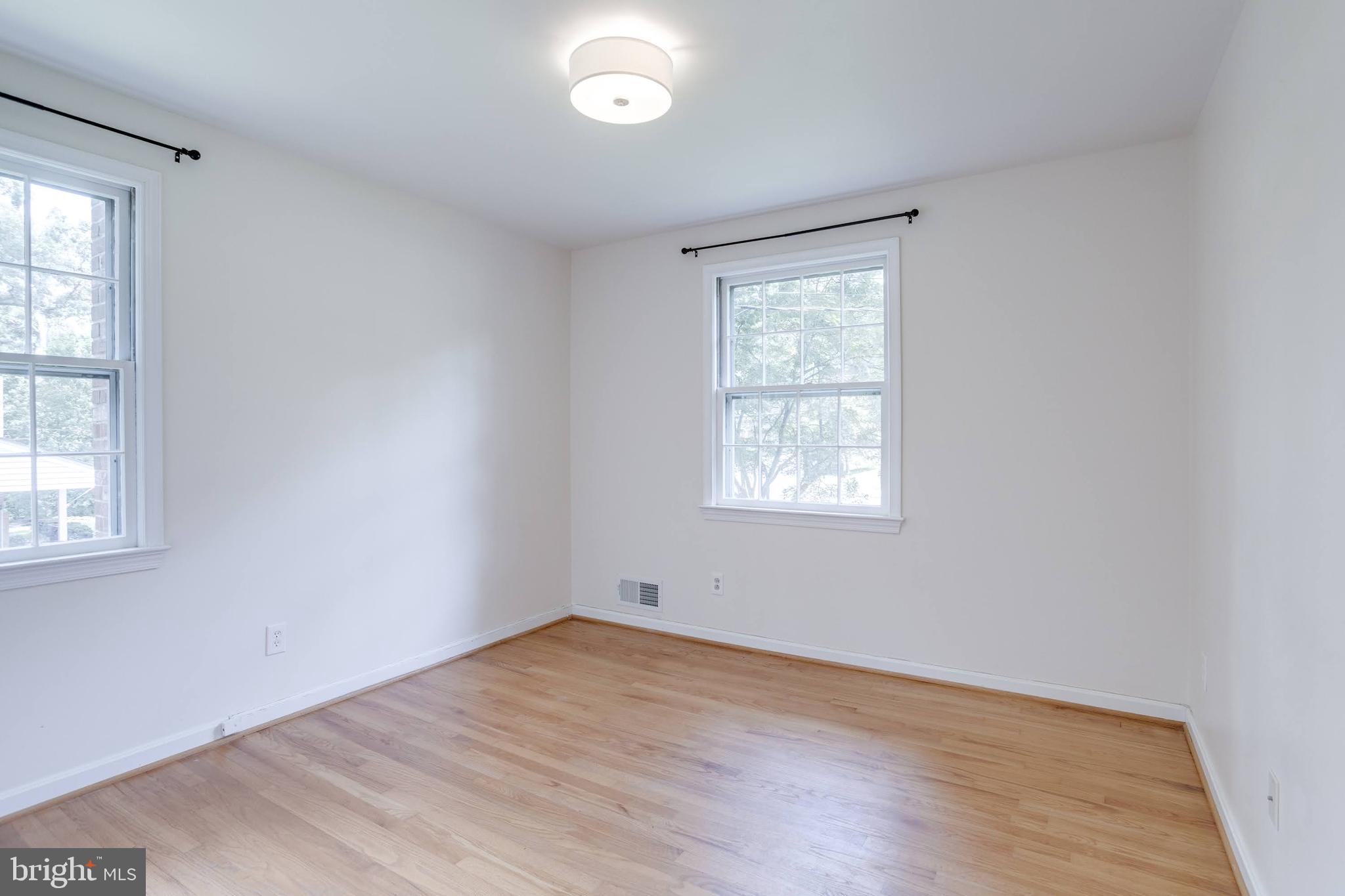 8929 Stark Road Annandale, VA 22003 - Photo 34 of 48 Gallery Image 34