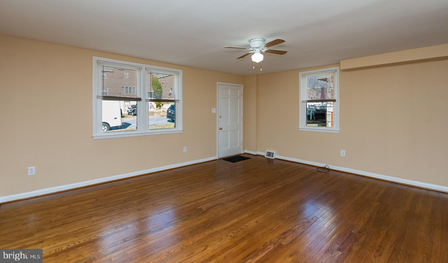 4032 Gideon Road Brookhaven, PA 19015 - Photo 8 of 31 Gallery Image 8