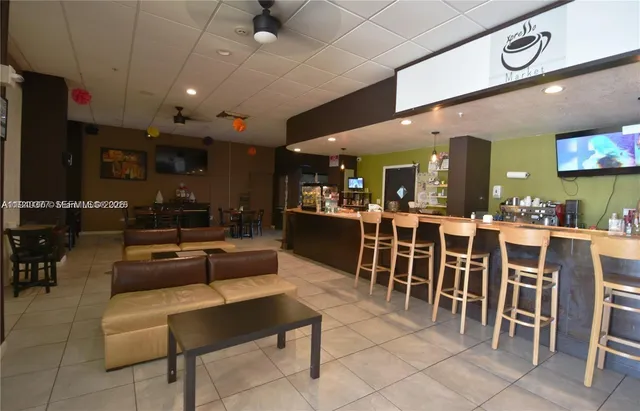 $2,000 | 400 Kings Point Drive, Unit 503, Sunny Isles Beach, FL 33160