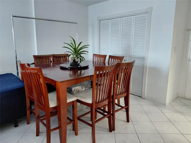 $2,000 | 400 Kings Point Drive, Unit 503, Sunny Isles Beach, FL 33160