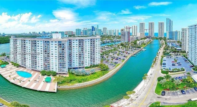 $2,000 | 400 Kings Point Drive, Unit 503, Sunny Isles Beach, FL 33160