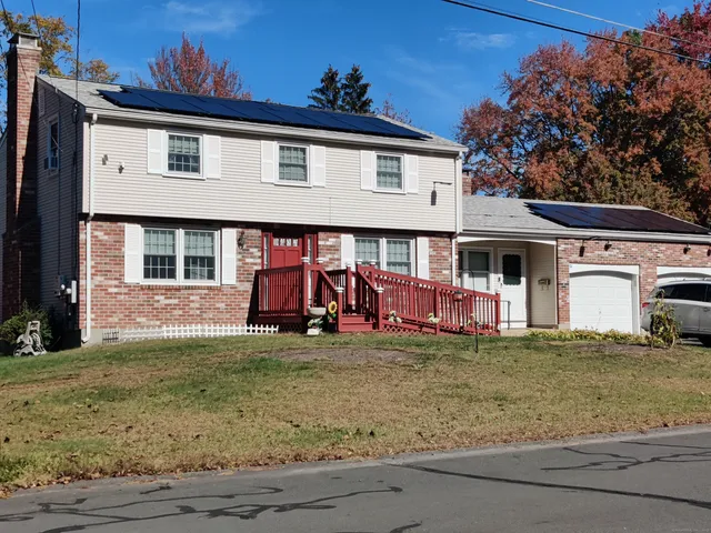 $417,900 | 41 Field Road, Enfield, CT 06082