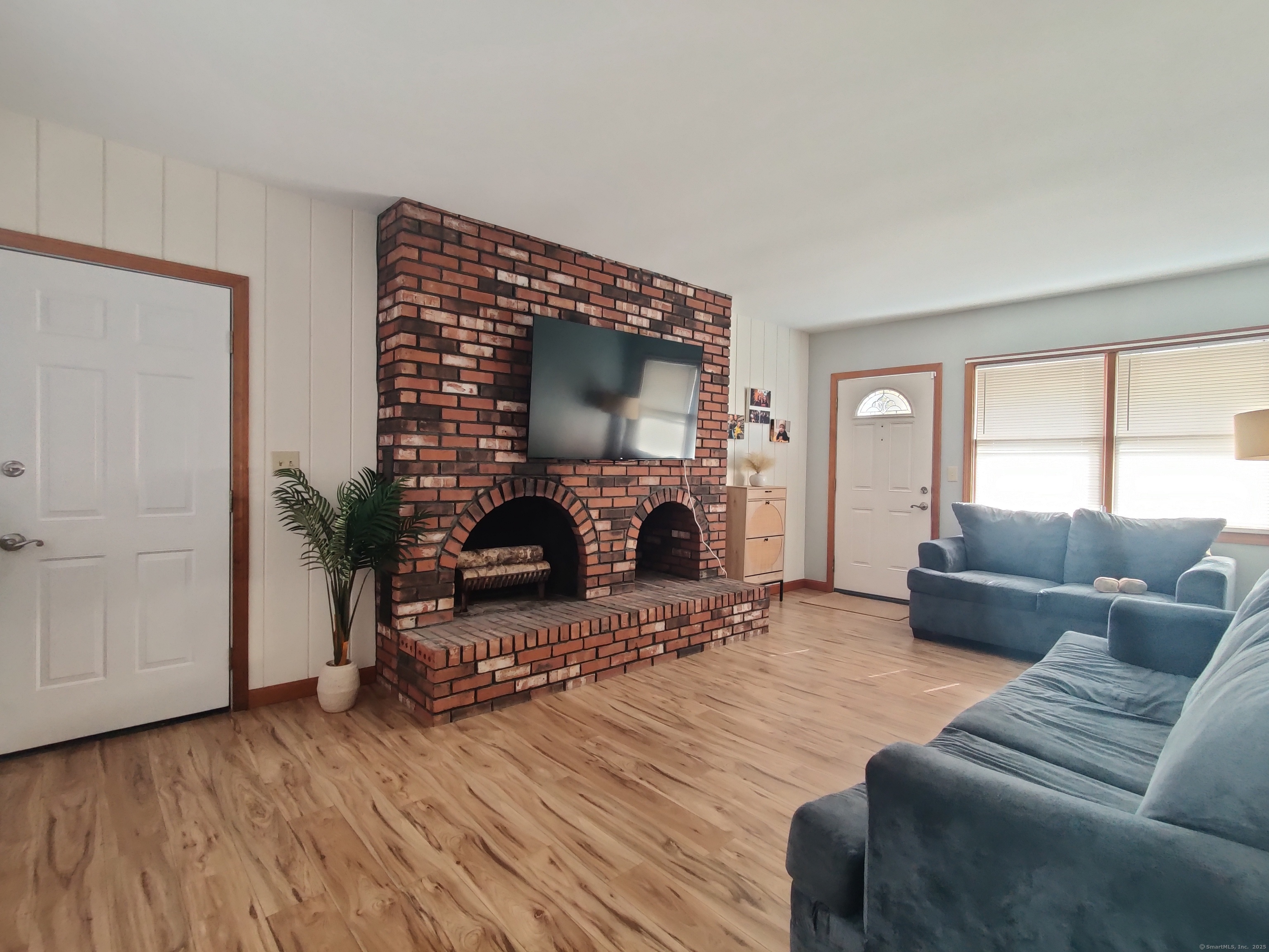 41 Field Road Enfield, CT 06082 - Photo 12 of 28