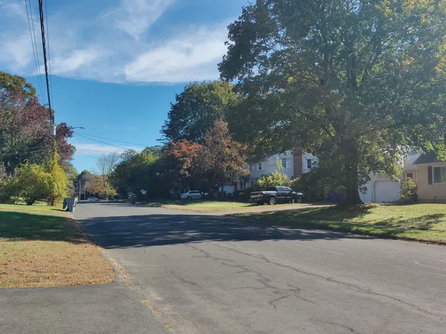 $417,900 | 41 Field Road, Enfield, CT 06082