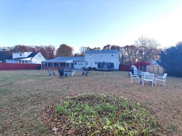 $417,900 | 41 Field Road, Enfield, CT 06082