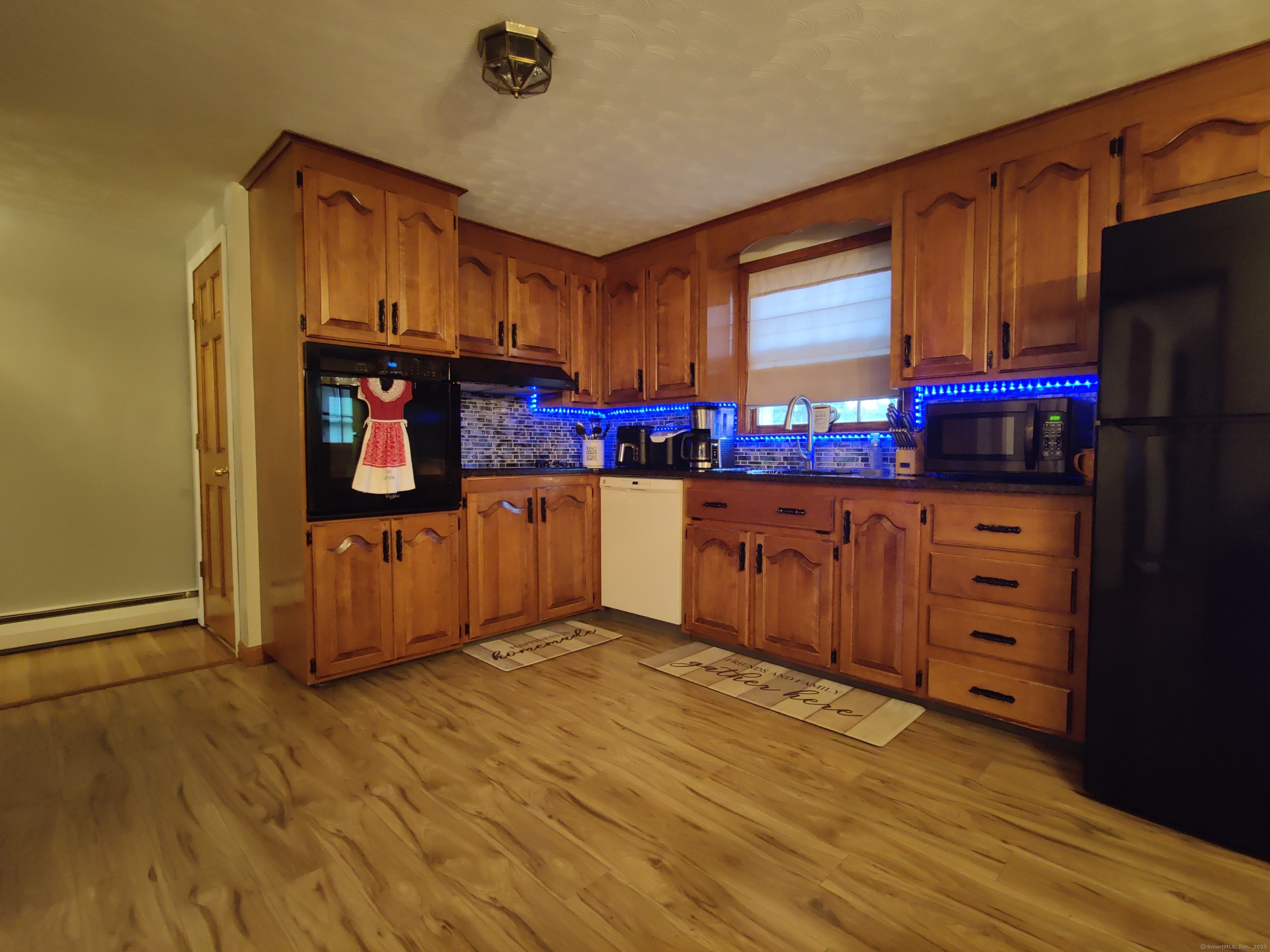 41 Field Road Enfield, CT 06082 - Photo 6 of 28