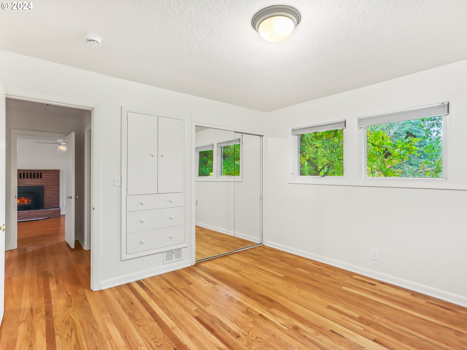 14191 South Livesay Road Oregon City, OR 97045 - Photo 16 of 41 Bedroom