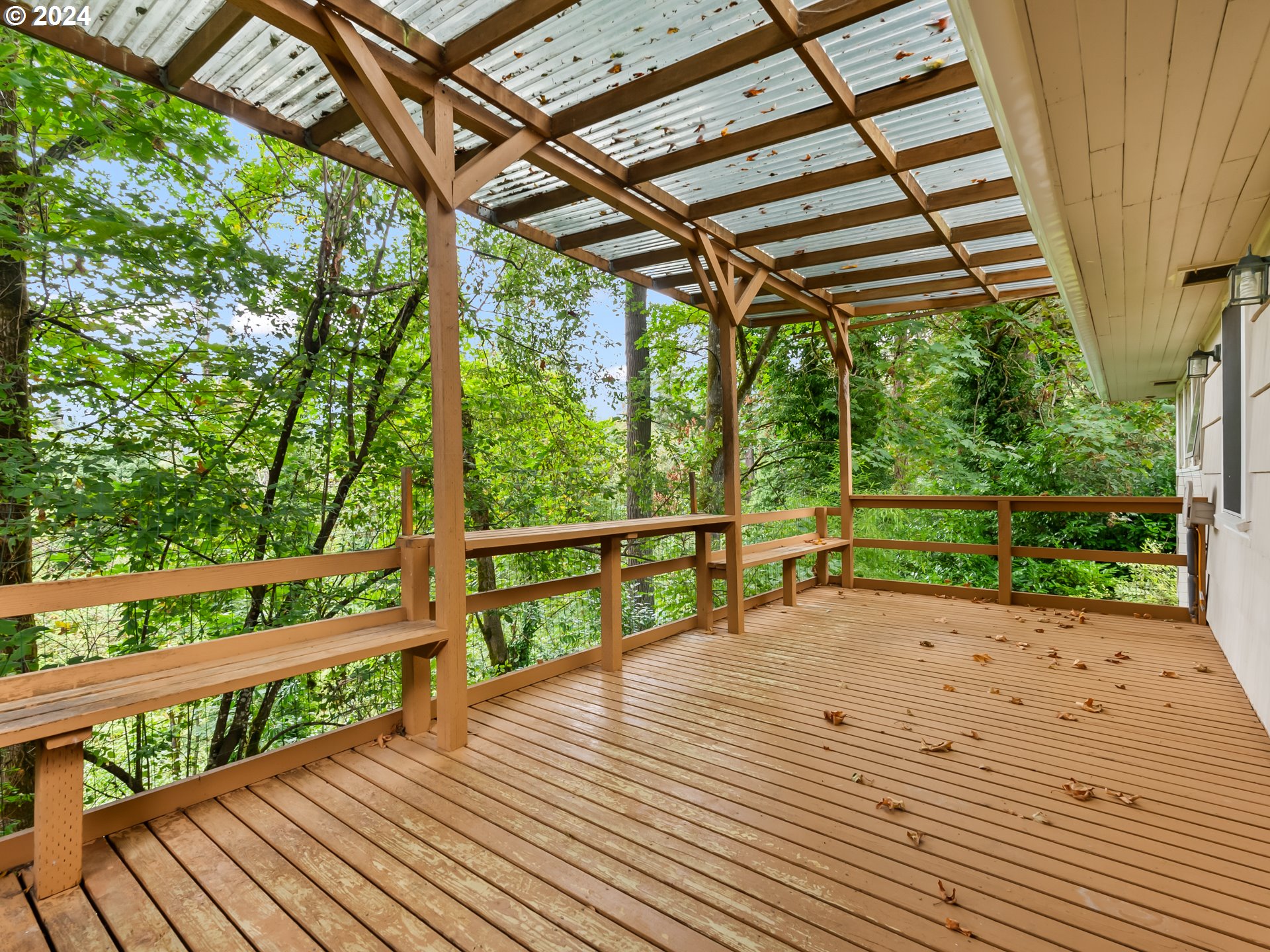 14191 South Livesay Road Oregon City, OR 97045 - Photo 33 of 41 Deck