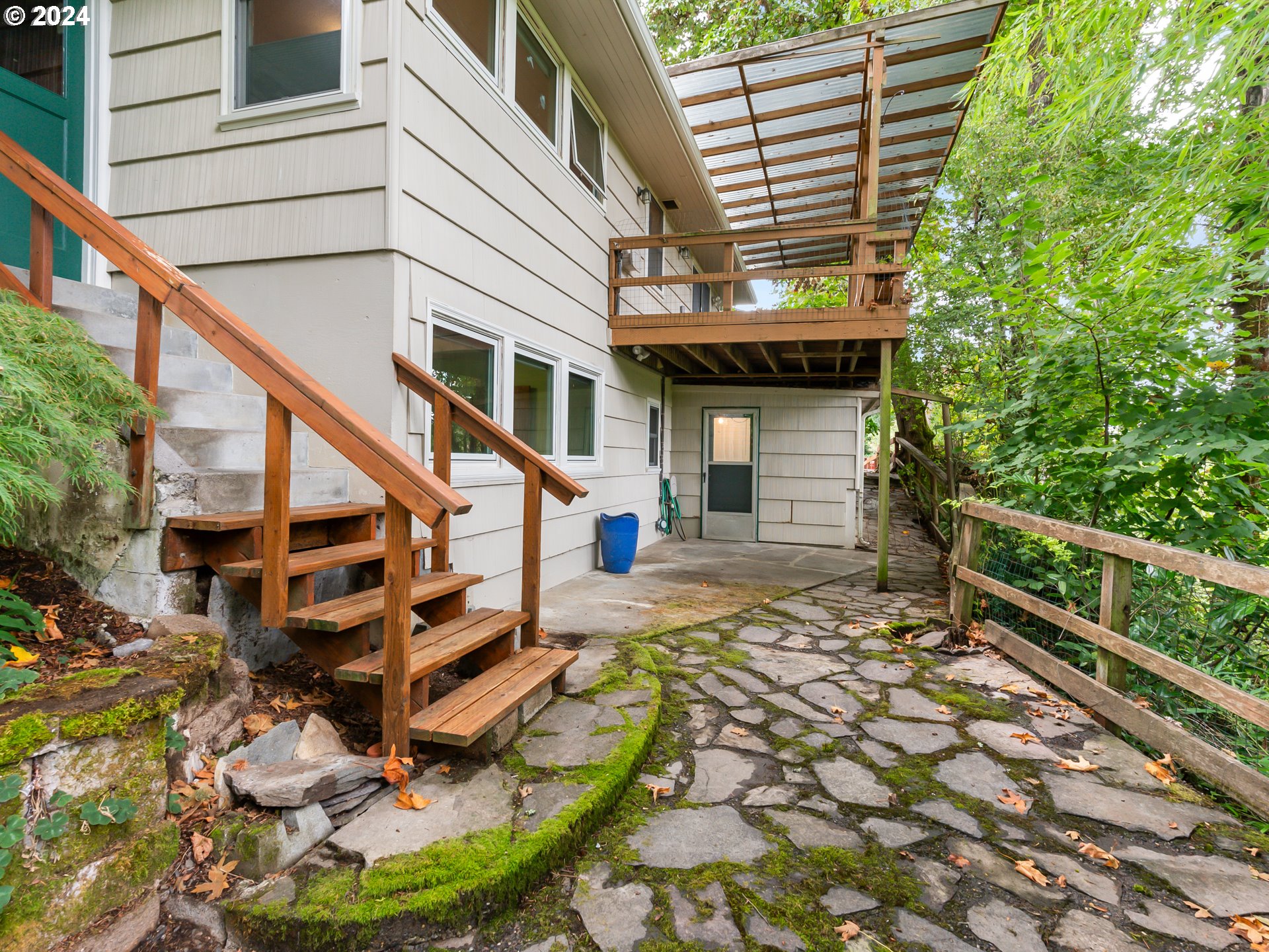 14191 South Livesay Road Oregon City, OR 97045 - Photo 35 of 41 Backyard