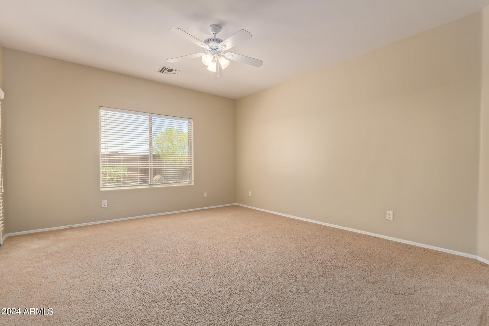 7717 West Springfield Way Florence, AZ 85132 - Photo 14 of 59 18 - Springfield