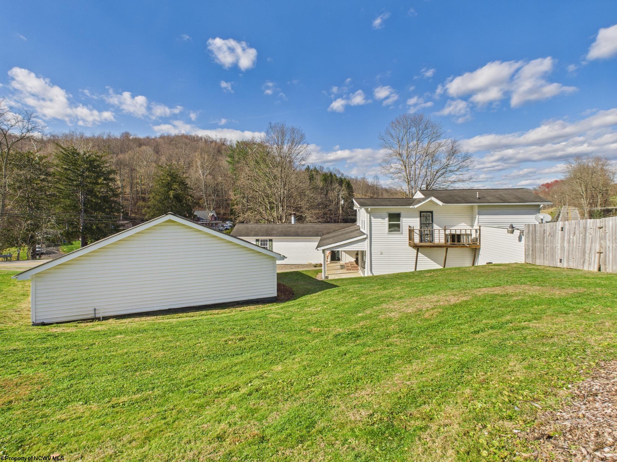 3819 Saltwell Road Bridgeport, WV 26330 - Photo 8 of 36 Gallery Image 8