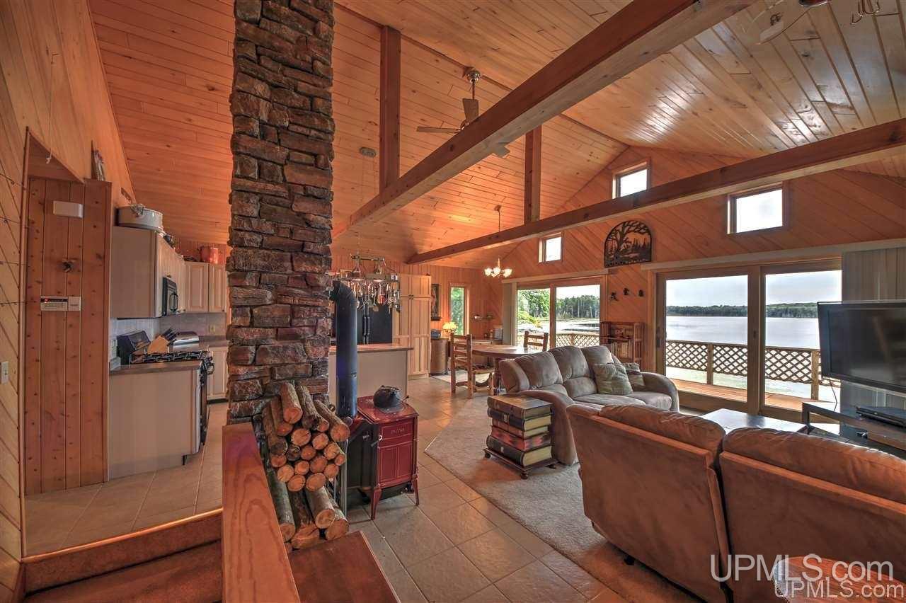 11744 Co Road Manistique, MI 49854 - Photo 6 of 49