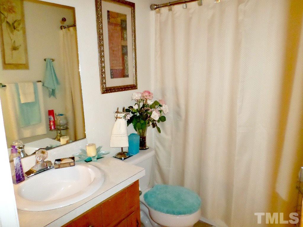 3416 Freeman Road Durham, NC 27703 - Photo 8 of 9