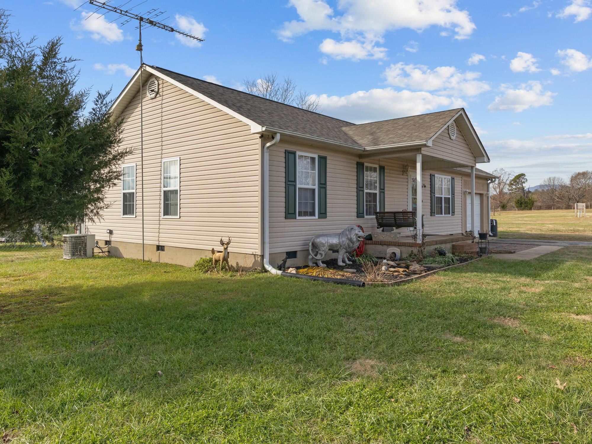 165 Miracle Farm Road Landrum, SC 29356 - Photo 3 of 30