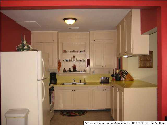 6139 Kleinpeter Road Baton Rouge, LA 70811 - Photo 4 of 10 Gallery Image 4