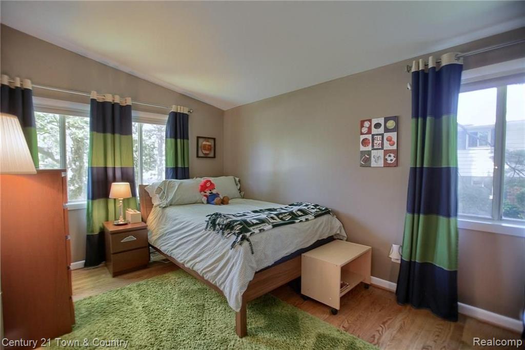 424 Gunder Drive Rochester Hills, MI 48309 - Photo 19 of 33