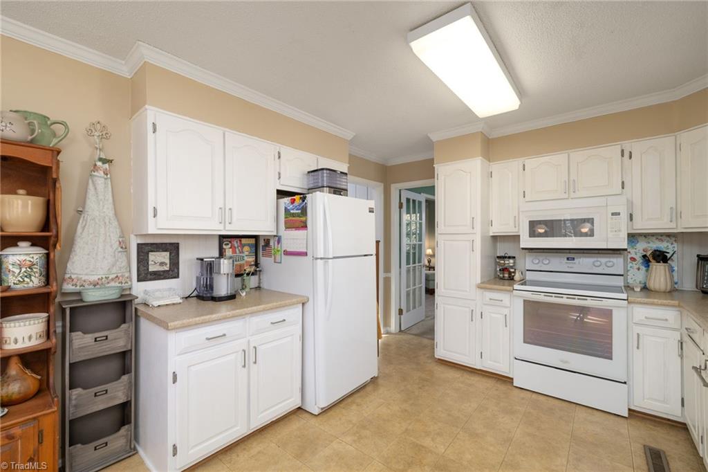 8835 Kings Tree Road Lewisville, NC 27023 - Photo 9 of 40 Gallery Image 9