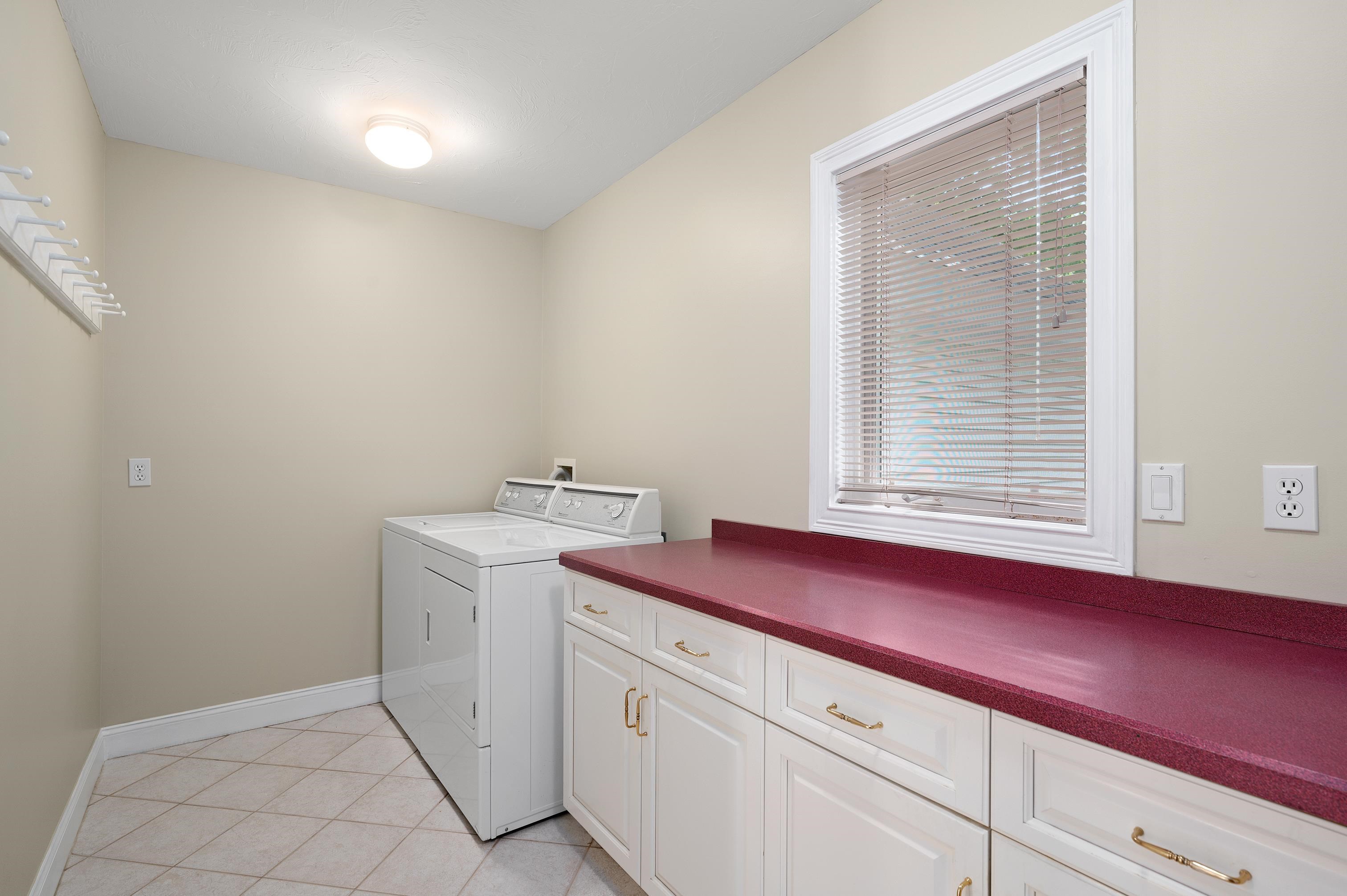 8 Eagle Point Lane Meredith, NH 03253 - Photo 20 of 39 Gallery Image 20