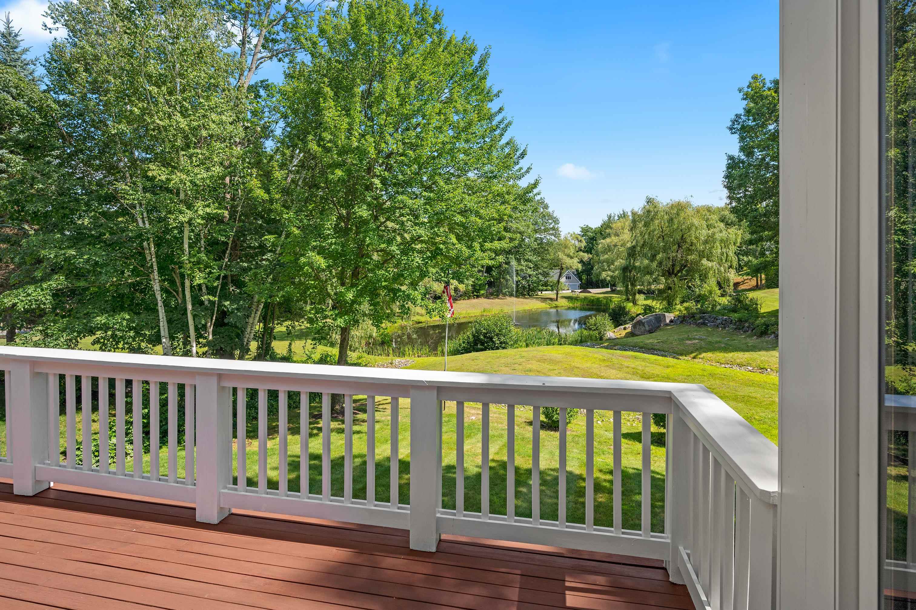 8 Eagle Point Lane Meredith, NH 03253 - Photo 8 of 39 Gallery Image 8