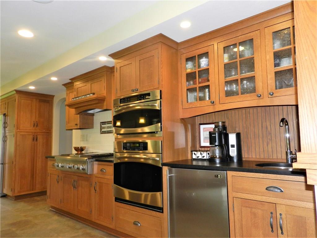 5078 Hardt Road Gibsonia, PA 15044 - Photo 7 of 18 Gallery Image 7
