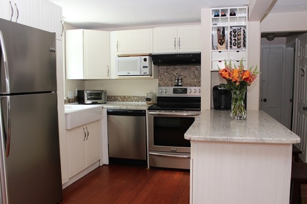 29 Brae Road Weymouth, MA 02191 - Photo 3 of 19