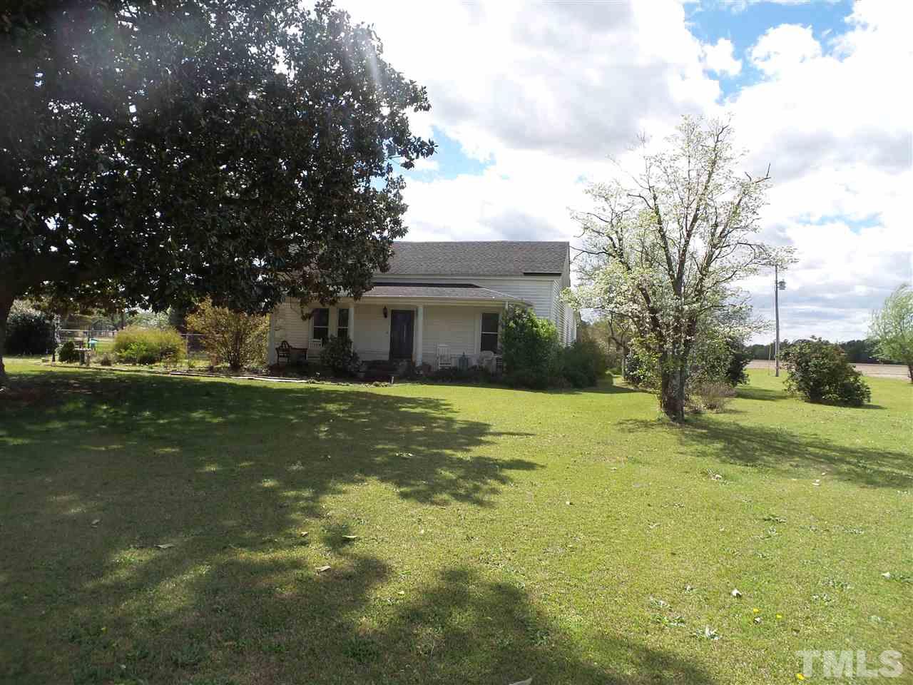 1363 Hinson Road Dunn, NC 28334 - Photo 1 of 25 Gallery Image 1