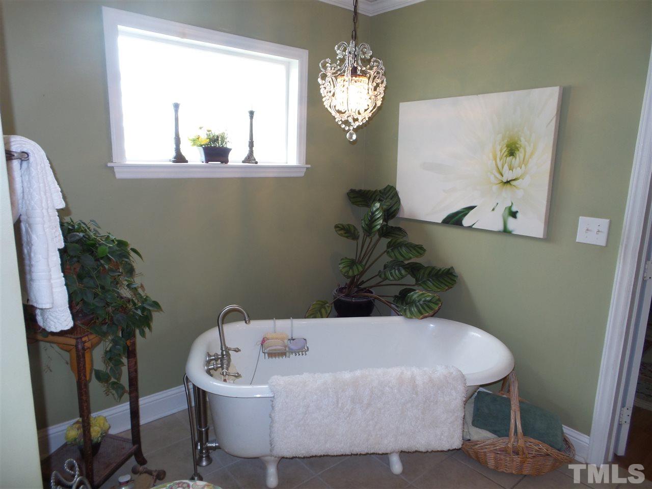 1363 Hinson Road Dunn, NC 28334 - Photo 13 of 25 Gallery Image 13