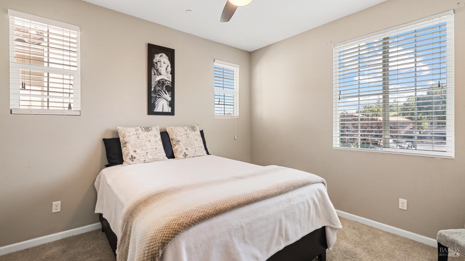 524 Chaparral Loop Vacaville, CA 95688 - Photo 18 of 43 a bedroom with a bed and a window